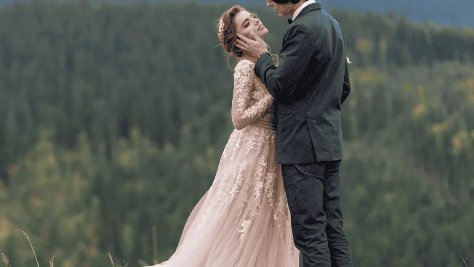آتلیه آرین خدمات عکاسی حرفه ای عروسی در تبریز ارم