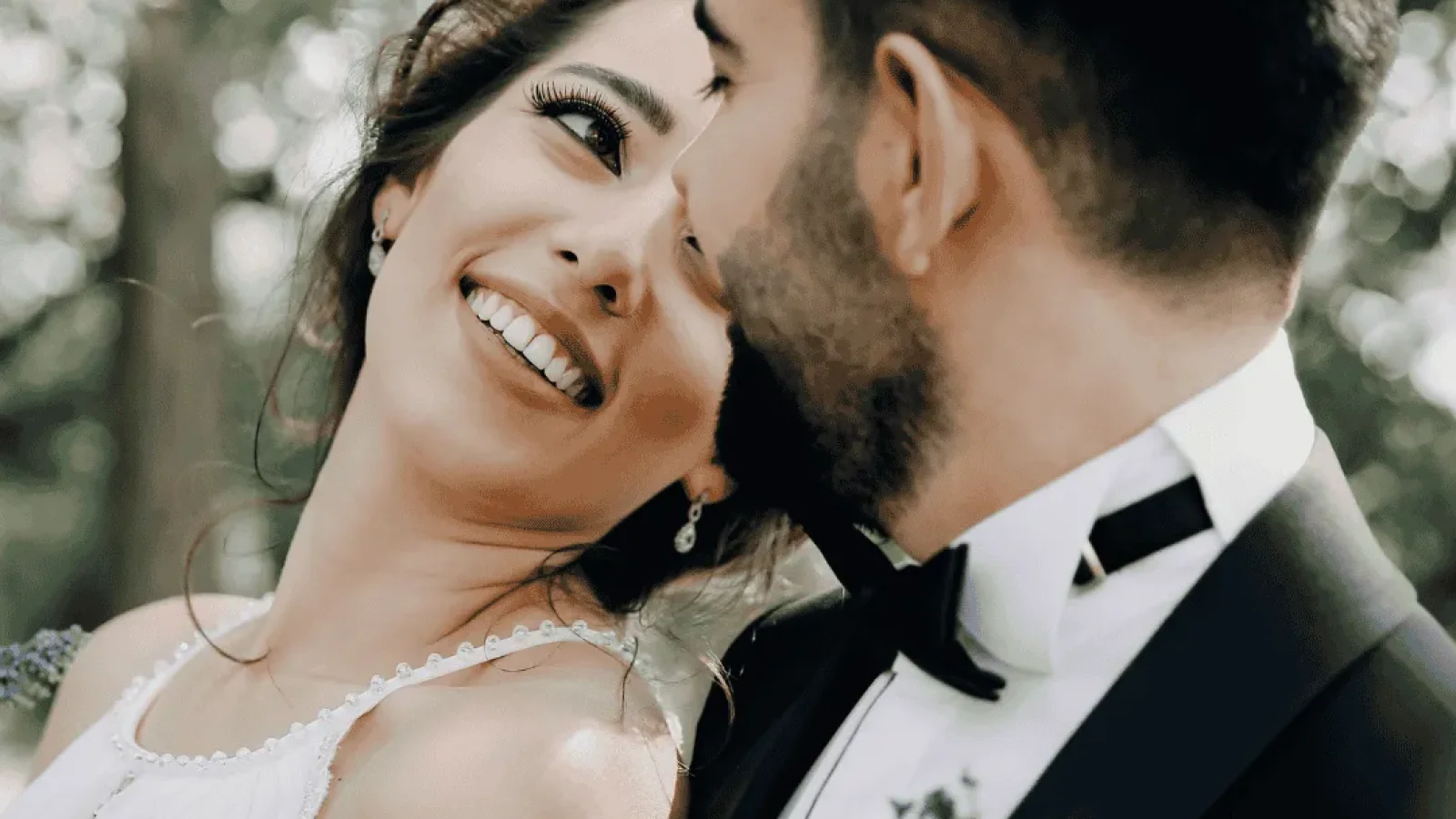آتلیه آرین خدمات عکاسی حرفه ای عروسی در تبریز محمدیه