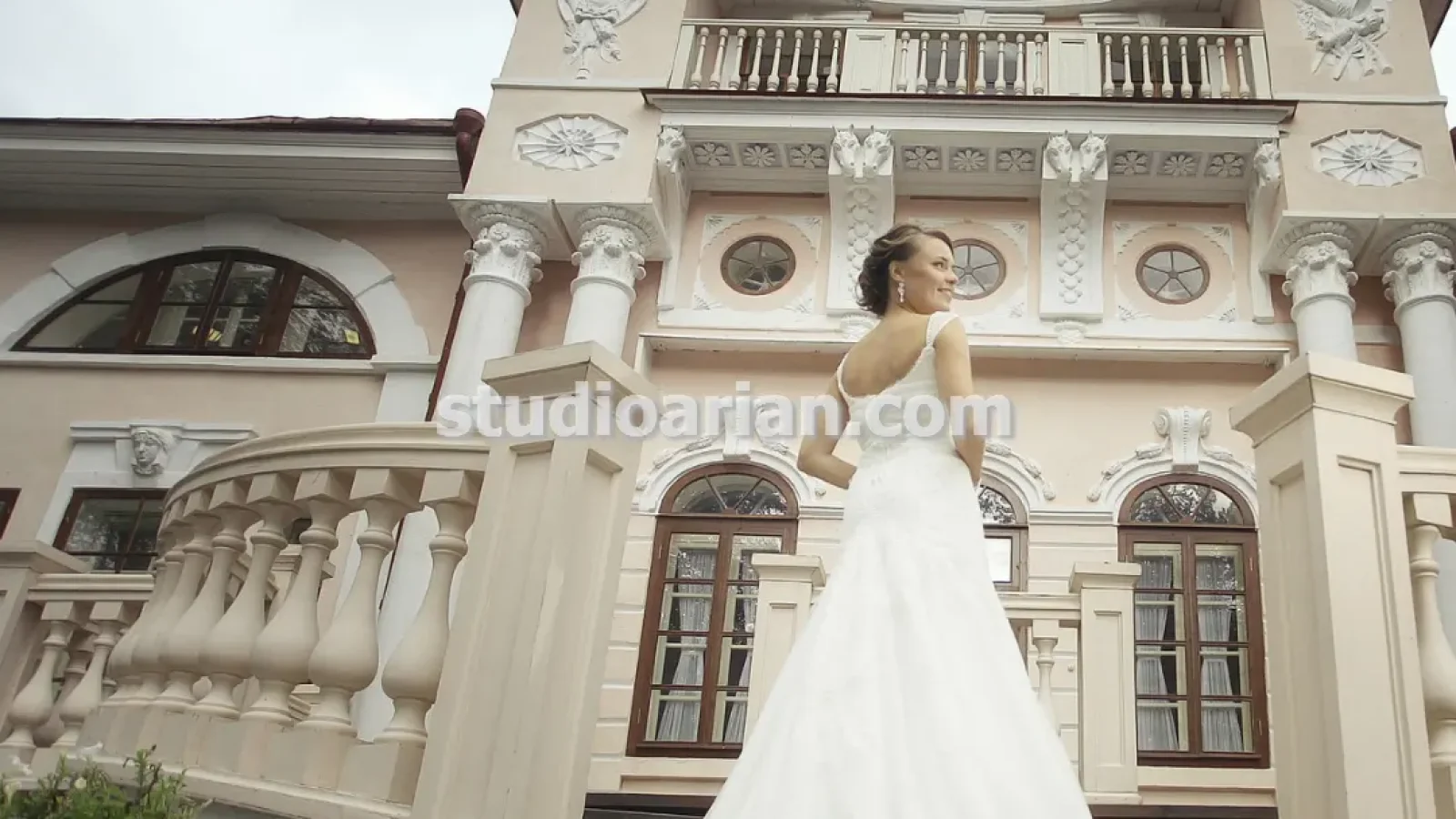 آتلیه آرین عکاسی عروسی و تدوین فیلم مراسم در تبریز