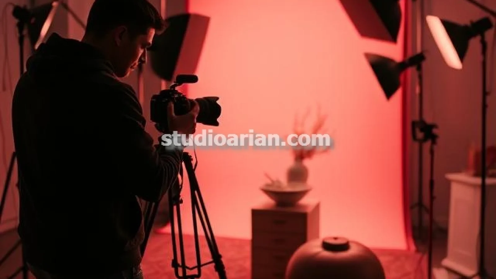 آتلیه عکاسی تبلیغاتی و برندینگ در تبریز